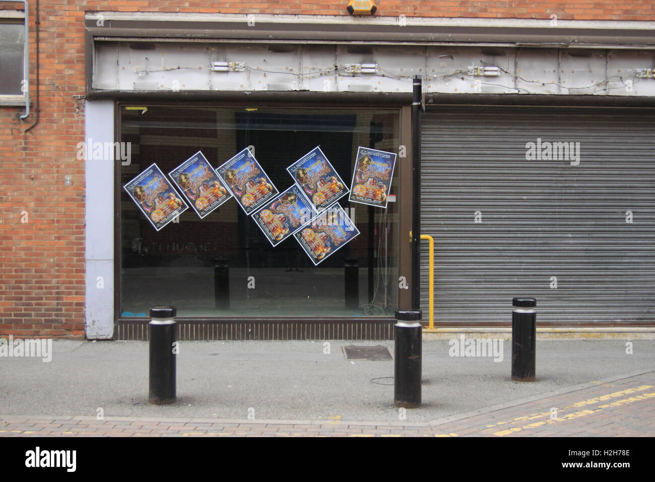 Hull city della cultura 2017 negozio vuoto con panto poster Foto Stock