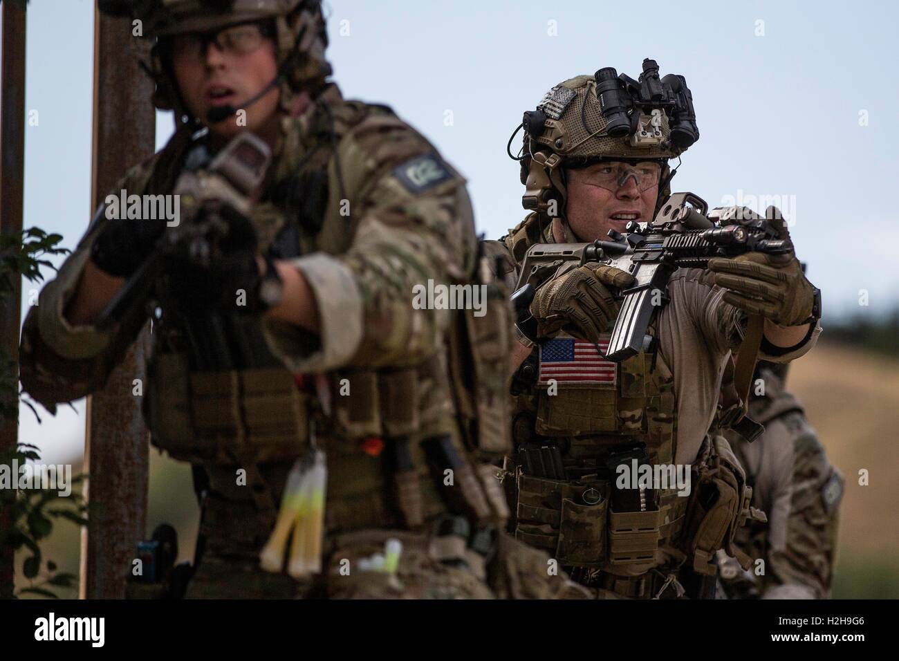 Stati Uniti Delta Force commandos durante lo sciacallo il terrorismo di pietra e di esercizio di gestione delle crisi agosto 15, 2016 a Tbilisi, Georgia. Foto Stock