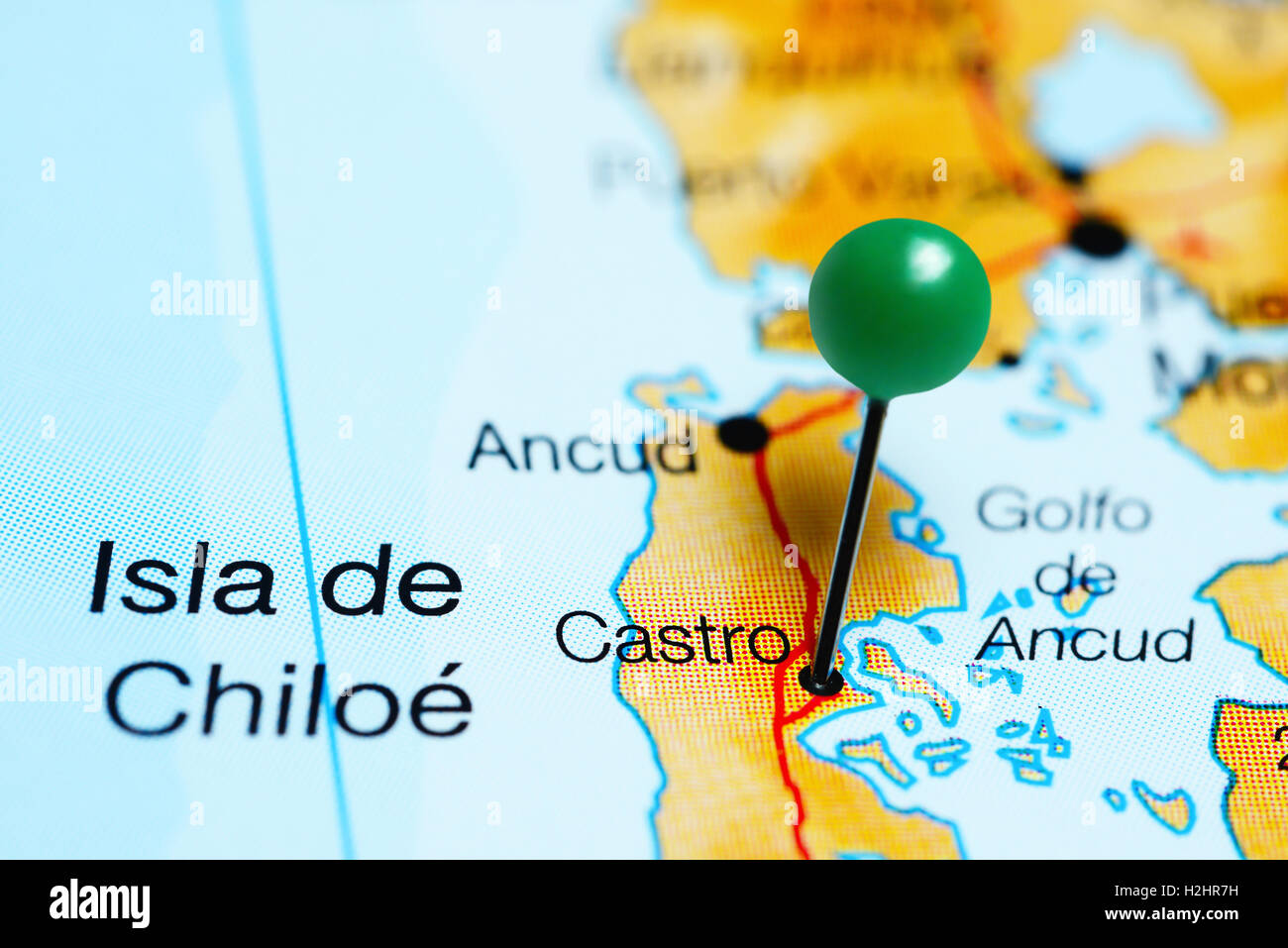 Castro imperniata su una mappa del Cile Foto Stock