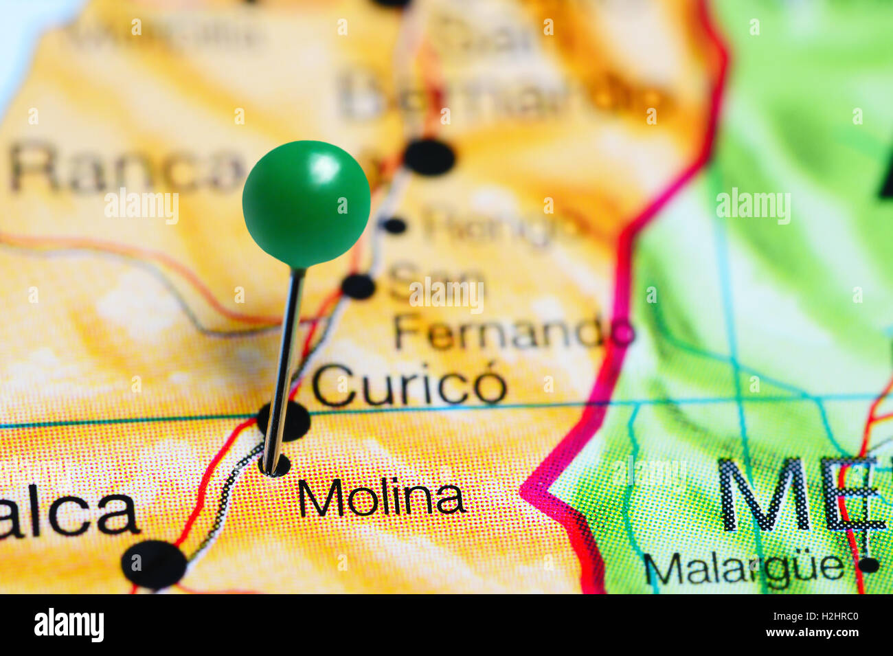 Molina imperniata su una mappa del Cile Foto Stock