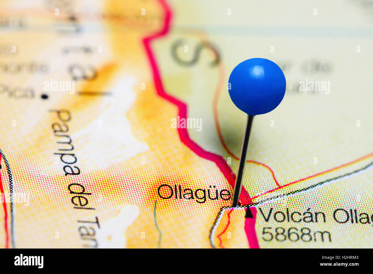 Ollague imperniata su una mappa del Cile Foto Stock