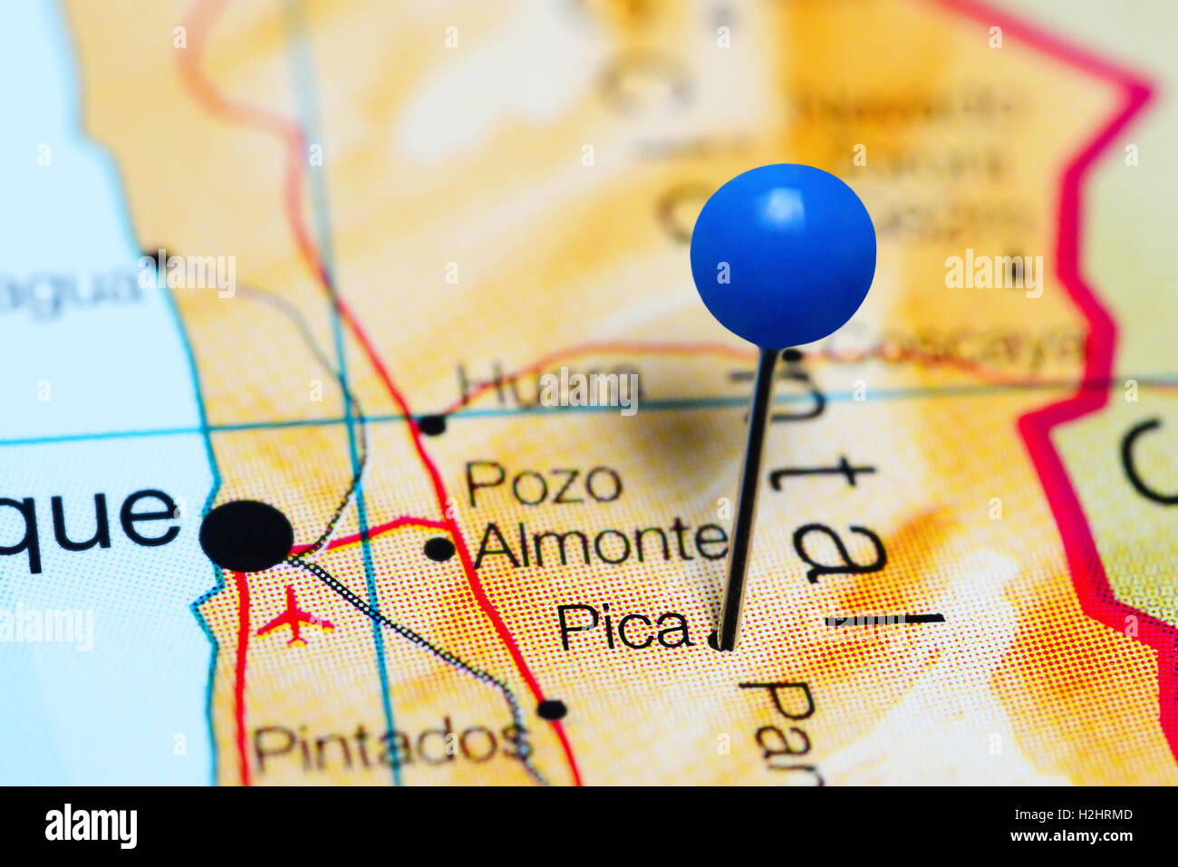 Pica imperniata su una mappa del Cile Foto Stock