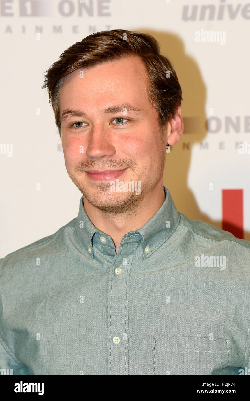 Premiere di 'Zeit fuer Legenden (Gara)' alla pellicola di Astor Lounge sala cinematografica a Kuerstendamm. Dotato di: David Kross Dove: Berlino, Germania Quando: 19 Lug 2016 Foto Stock