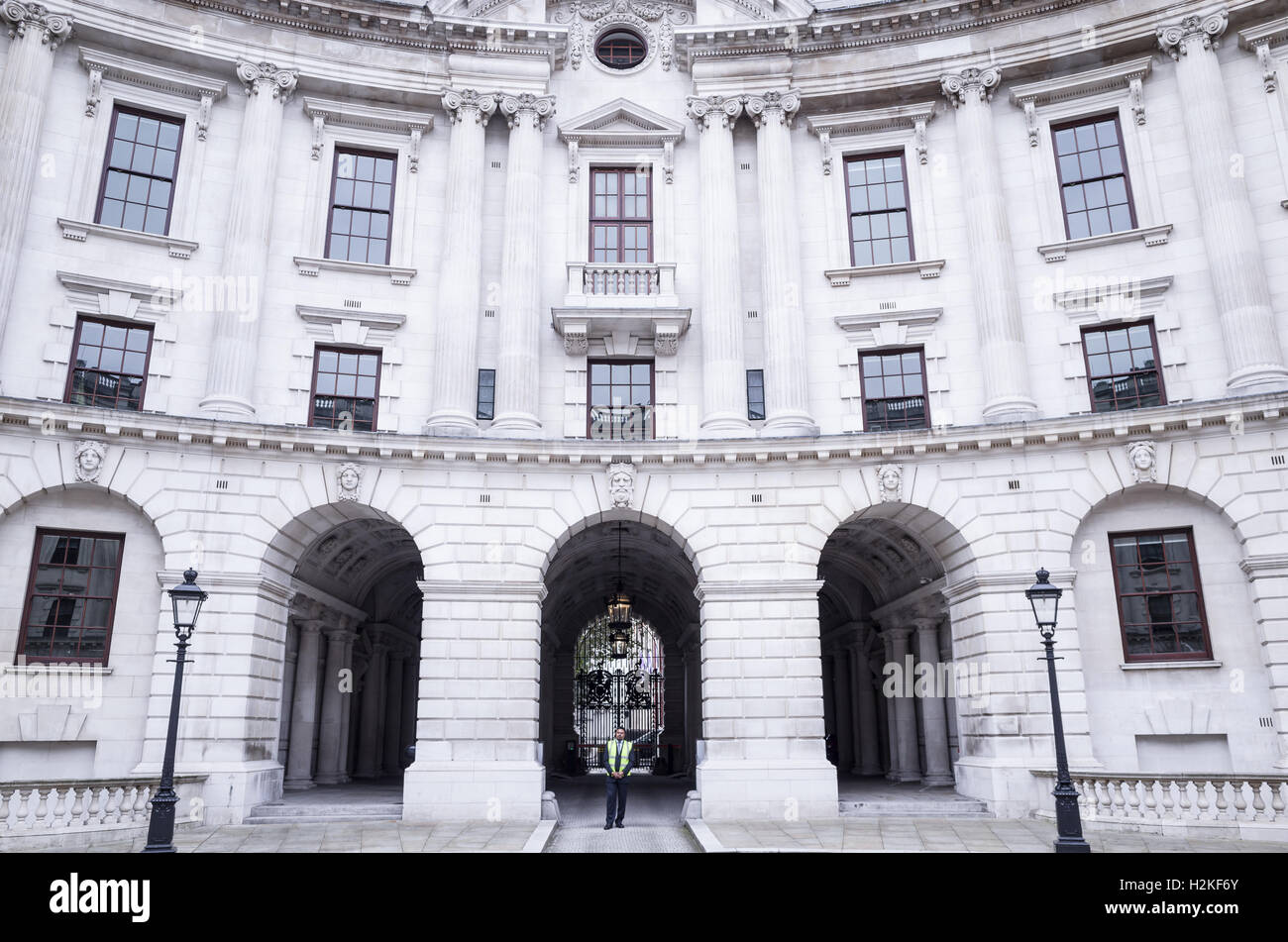 Cortile circolare presso il Tesoro, Londra, Inghilterra. Foto Stock