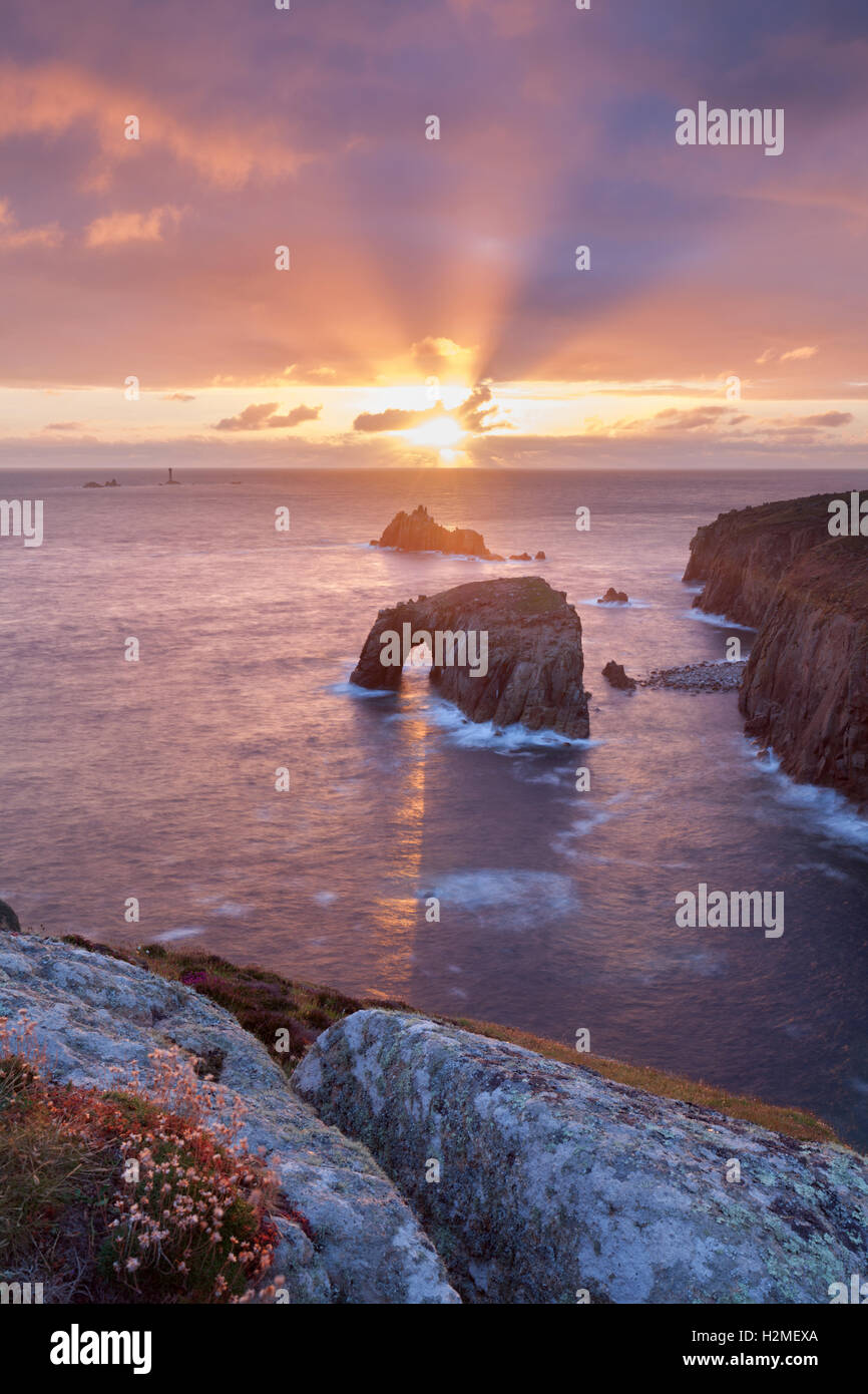 Lands End tramonto, Cornwall, Regno Unito Foto Stock