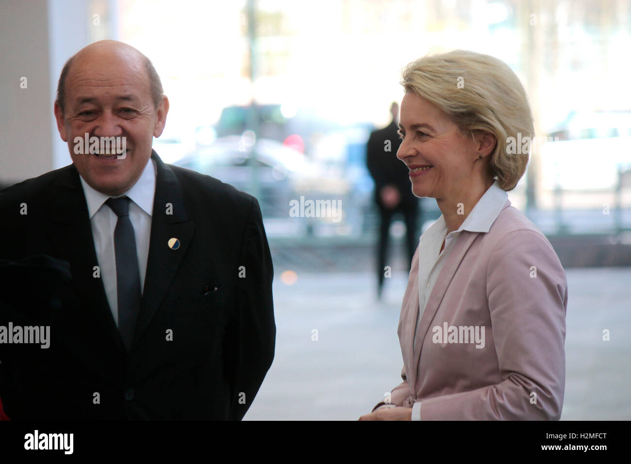 Jean-Yves Le Drian, Ursula von der Leyen - deutsch-franzoesische Regierungskonsultationen, Bundeskanzleramt, 31. Maerz 2015, Ber Foto Stock