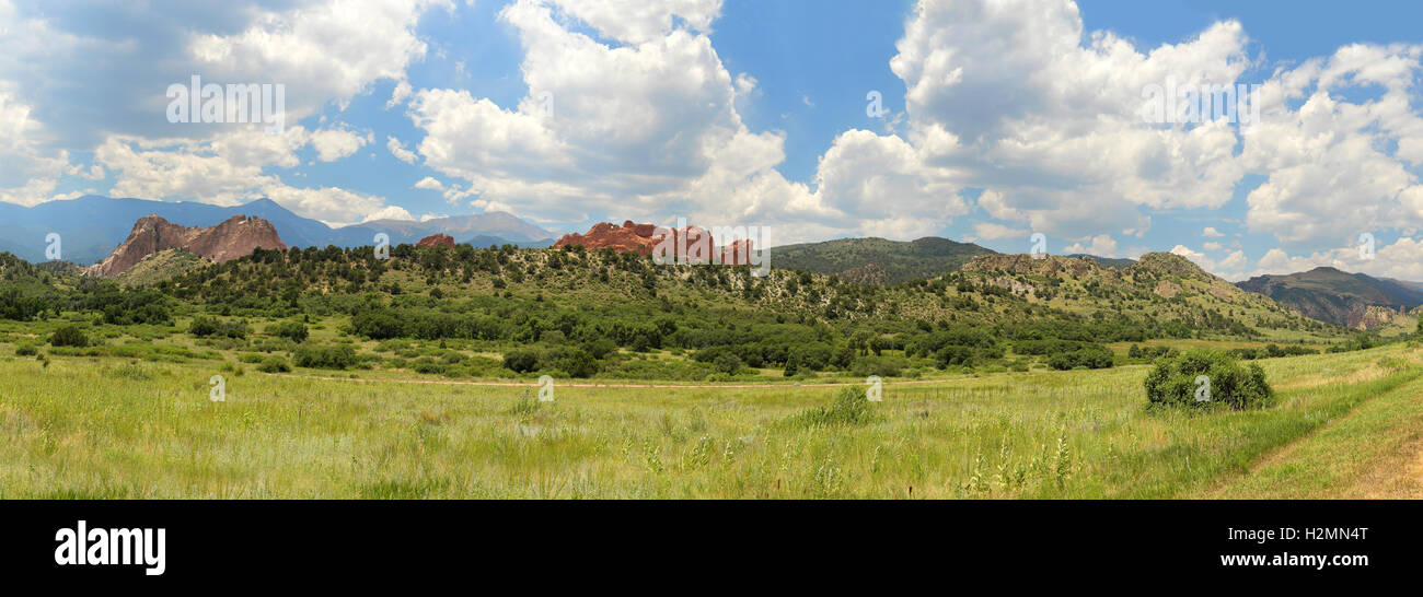 Vista panoramica del Giardino degli Dei in Colorado Springs - cucita da 8 foto Foto Stock