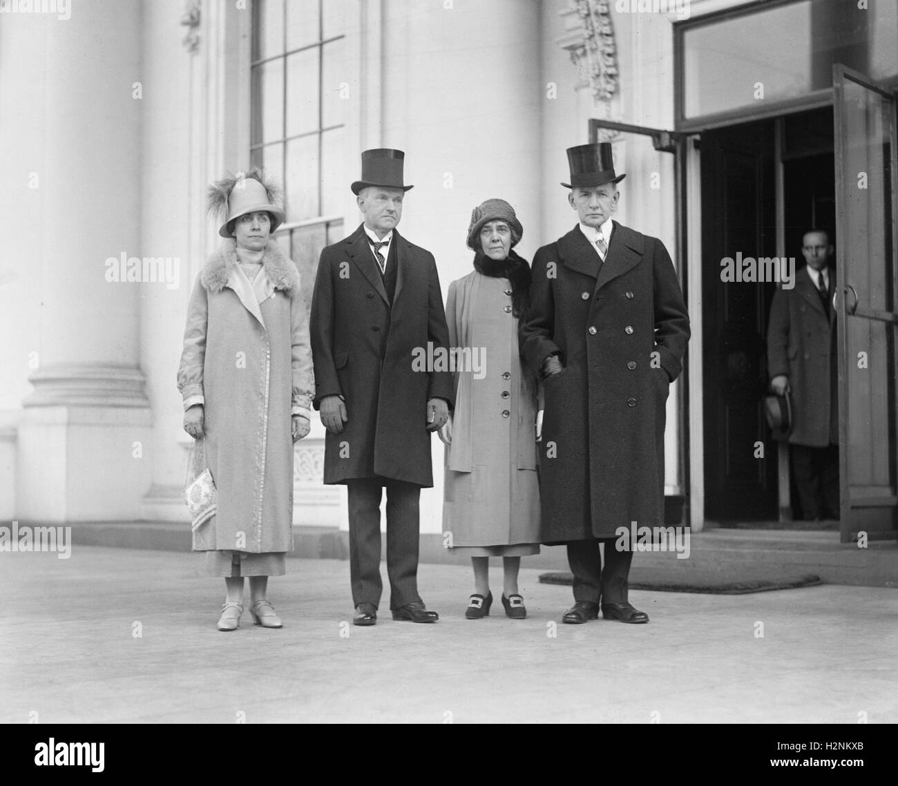 La First Lady grazia Coolidge, U.S. Presidente Calvin Coolidge, Caro Dawes e Vice Presidente Charles Dawes, il giorno dell'inaugurazione, Washington DC, Stati Uniti d'America, 4 marzo 1925 Foto Stock