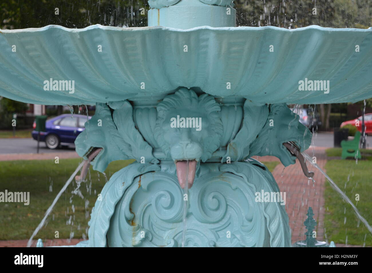 La fontana nel Parco Fontana, Chestertown, Maryland. La fontana dispone di Hebe, dea della gioventù Lions e i cigni. Foto Stock