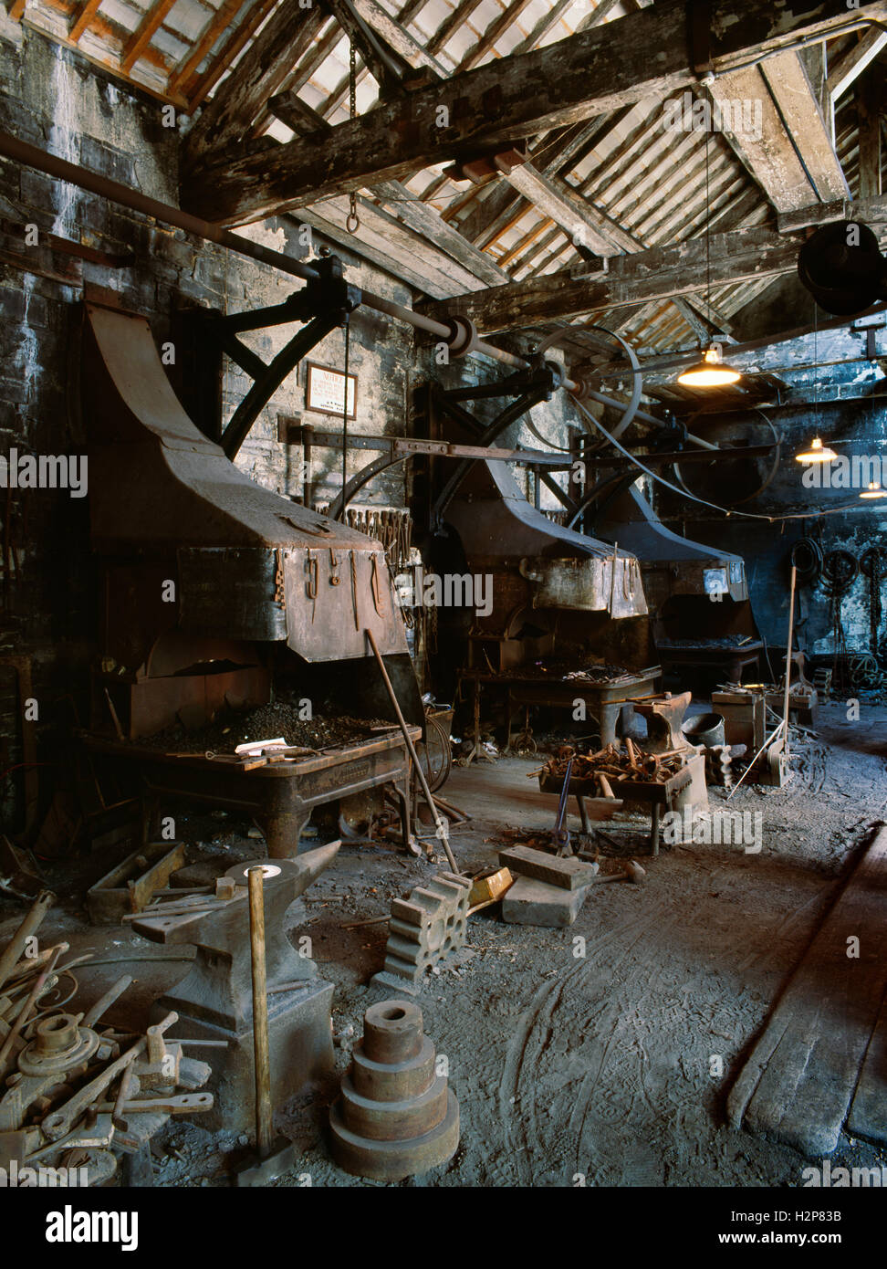 National Slate Museum, Llanberis, il Galles del Nord: fabbro forges entro laboratori vittoriano complesso costruito 1870 da Dinorwic cave Company. Foto Stock