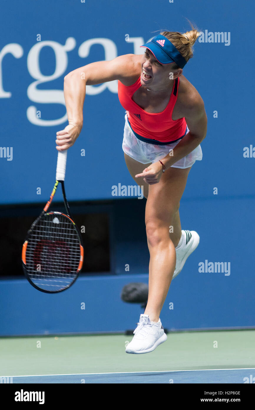 Simona Halep (ROU) competere nel 2016 US Open Foto Stock