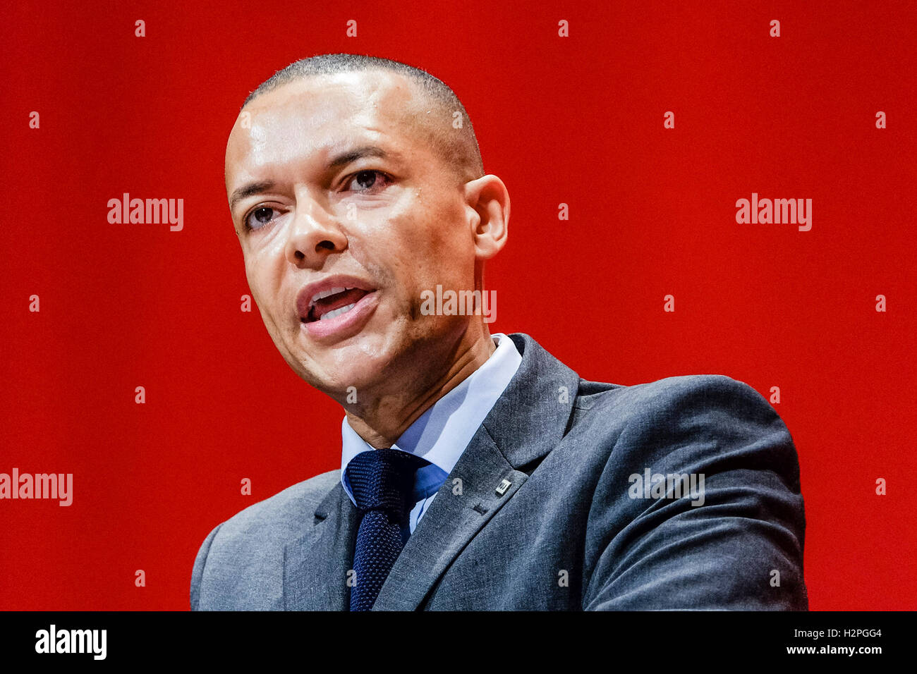 Labour Party Conference on 26/09/2016 a Liverpool ACC, Liverpool. Persone nella foto: Clive Lewis, ombra il Segretario di Stato per la difesa, indirizzi conferenza sul tema della difesa compresi Trident . Foto di Julie Edwards. Foto Stock