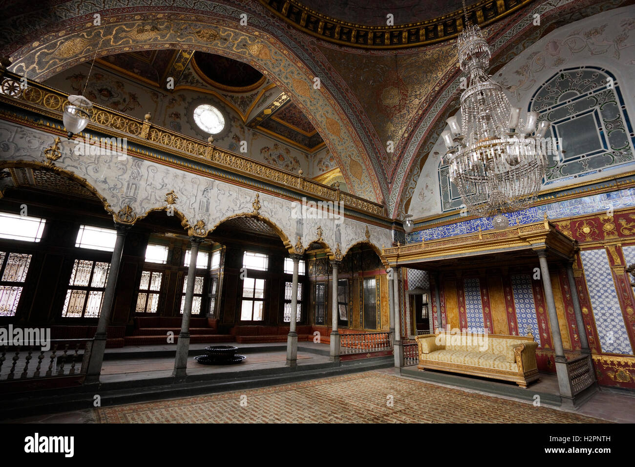 Camera di lusso all'interno dell'Harem nel palazzo Topkapi, Istanbul, Turchia Foto Stock