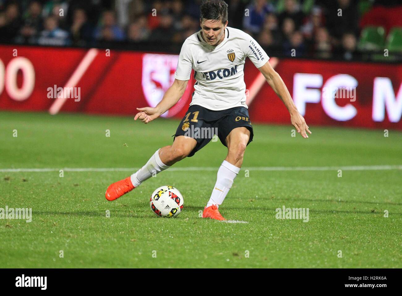 Metz, Francia. 01 ott 2016. French League calcio 1. FC Metz rispetto a Monaco. Carillo Guido Marcelo tagli torna al cliente il suo obiettivo in 72minuti. Credito: Azione Sport Plus/Alamy Live News Foto Stock