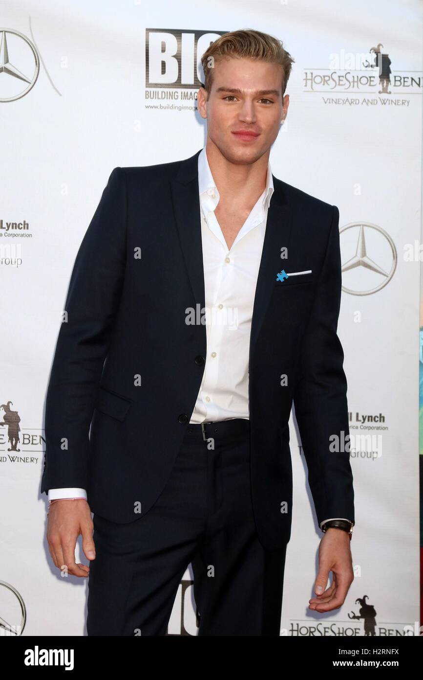 Avalon, CA. 1 Ott 2016. Matteo Noszka di presenze per Catalina Film Festival 2016 - SAT, Isola di Santa Catalina, Avalon, CA Ottobre 1, 2016. Credito: Priscilla concedere/Everett raccolta/Alamy Live News Foto Stock