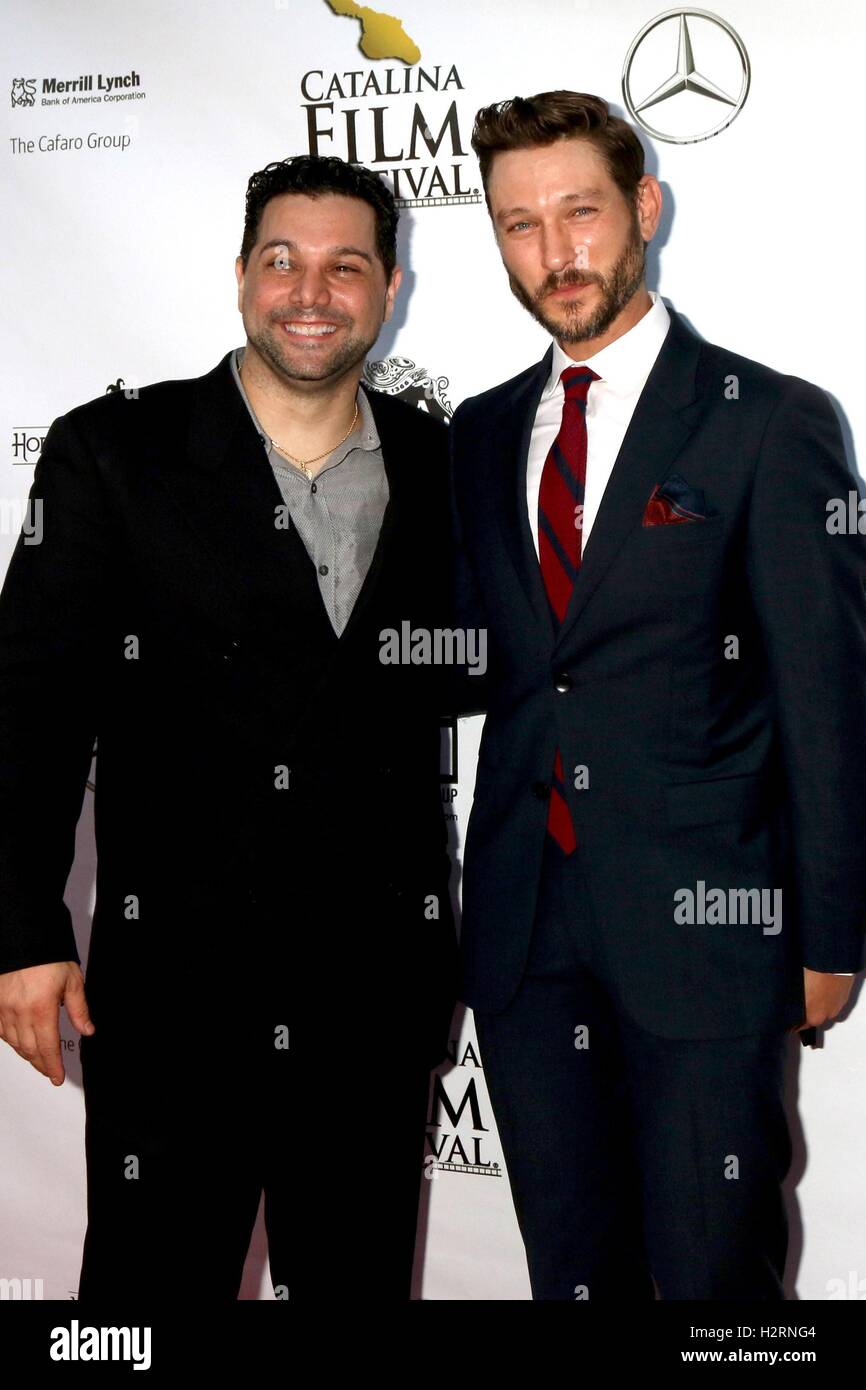 Avalon, CA. Il 30 settembre, 2016. Ron truppa, Michael Graziadei di presenze per Catalina Film Festival 2016 - Ven, Isola di Santa Catalina, Avalon, CA il 30 settembre 2016. © Priscilla concedere/Everett raccolta/Alamy Live News Foto Stock