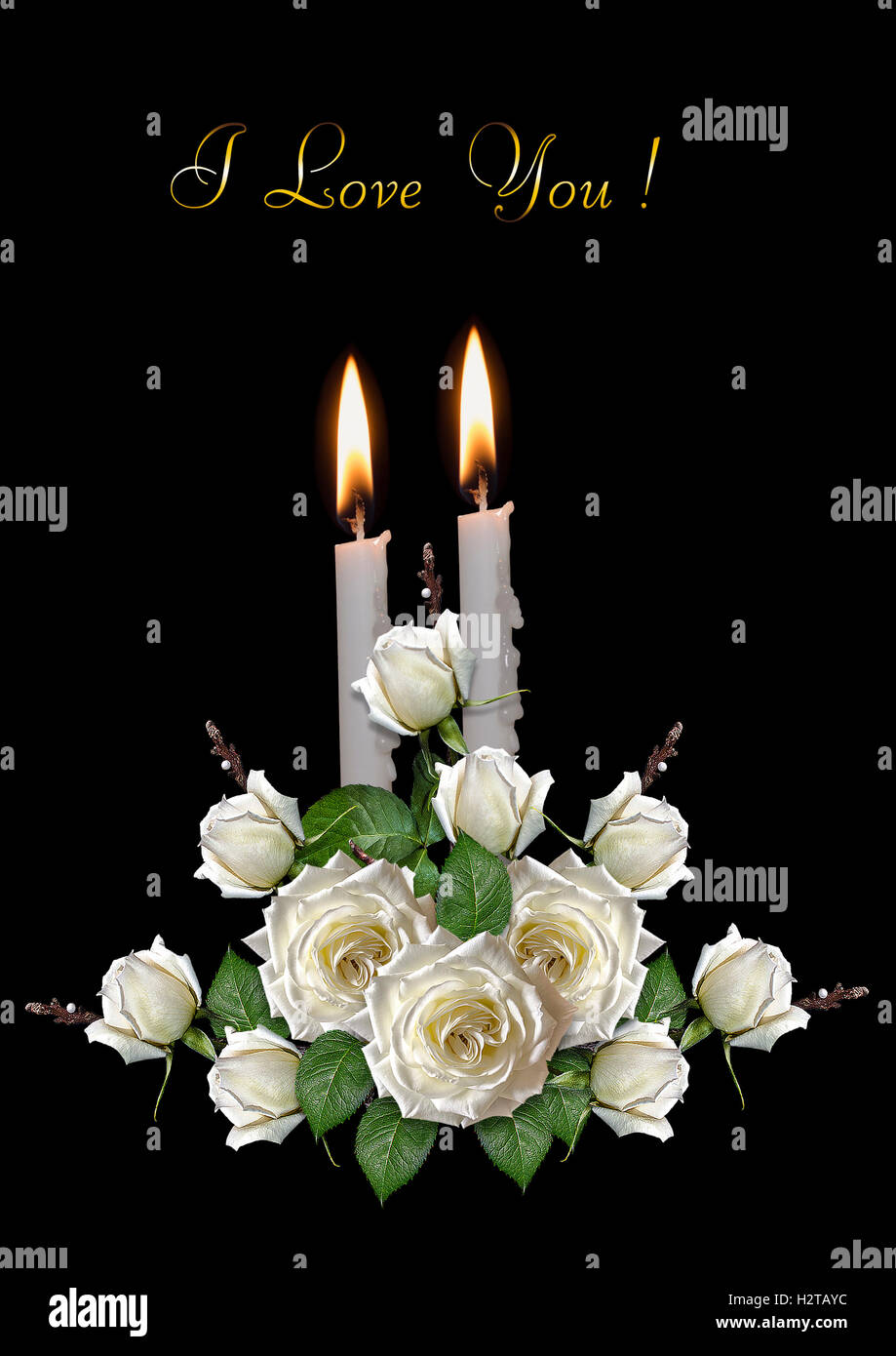 Black greeting card con candele accese e rose bianche Foto Stock