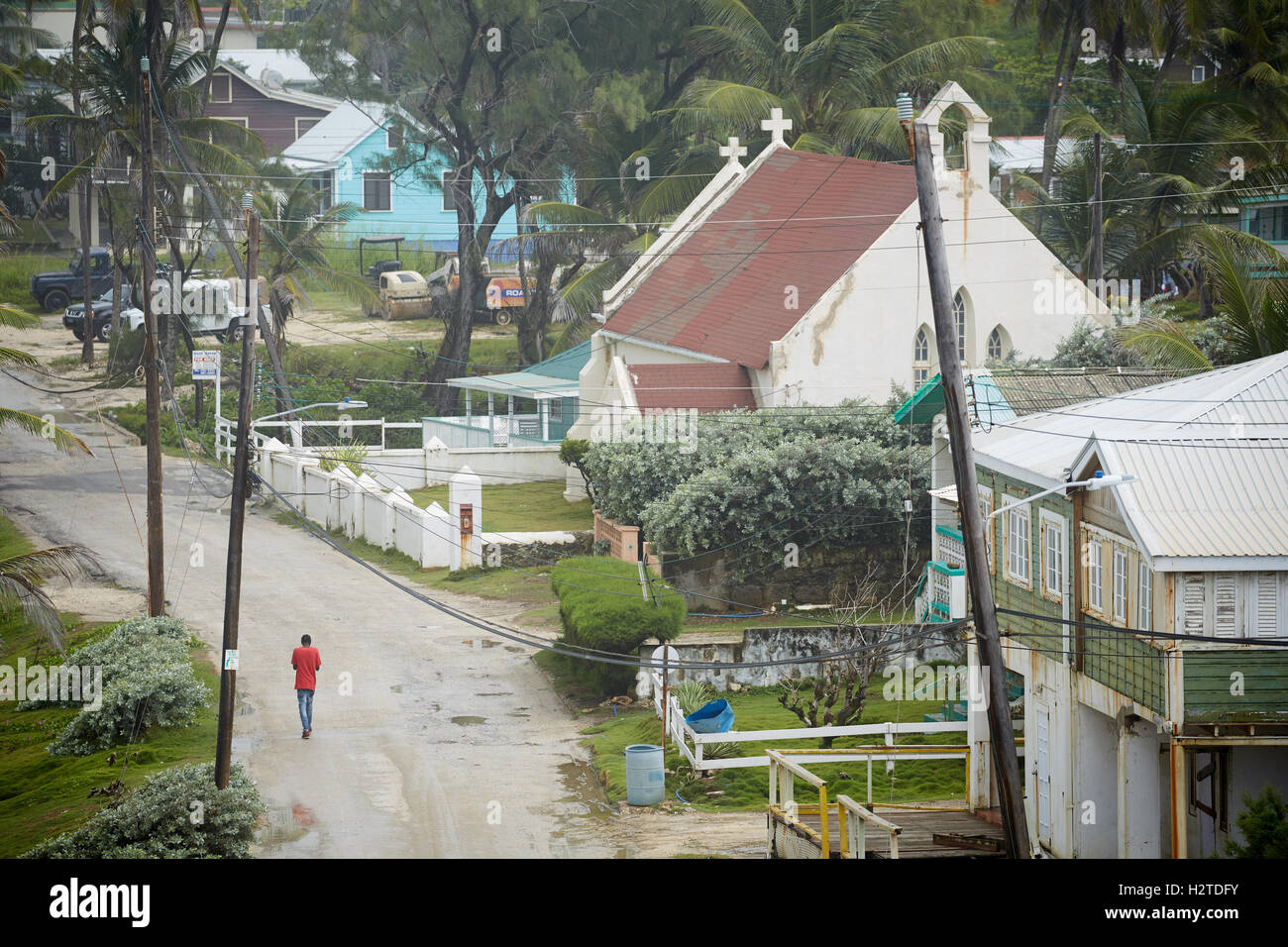 Barbados costa atlantica Bathsheba chiesa palme village città di pescatori piccola strada sterrata paesaggio viaggiatori di viaggio in viaggio Foto Stock