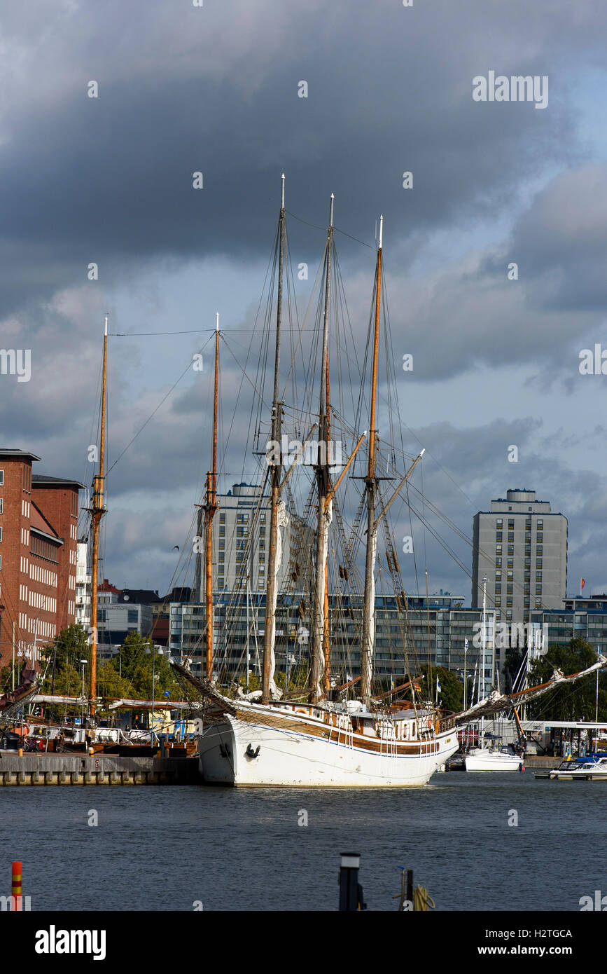 Barche in nord-port, Helsinki, Finlandia Foto Stock