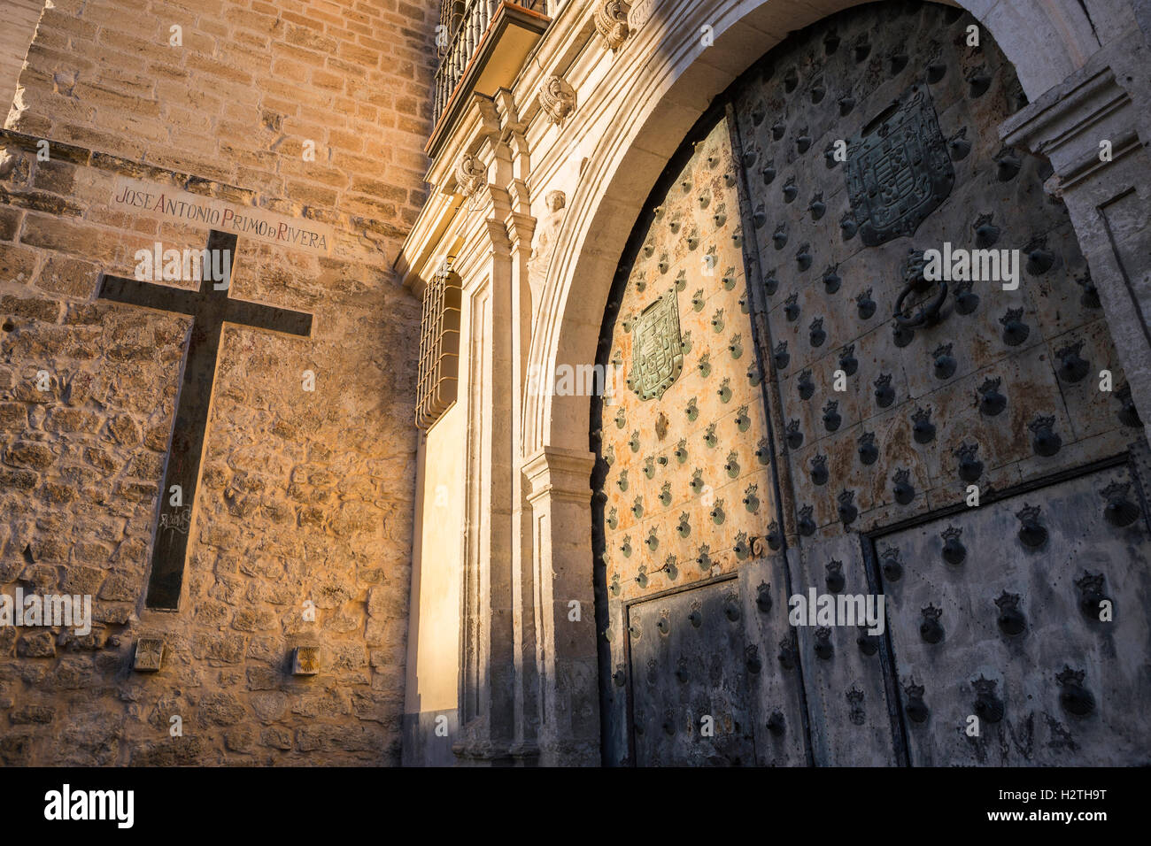 Il Palazzo vescovile di Cuenca si trova accanto alla Cattedrale è stato nel XV secolo Foto Stock