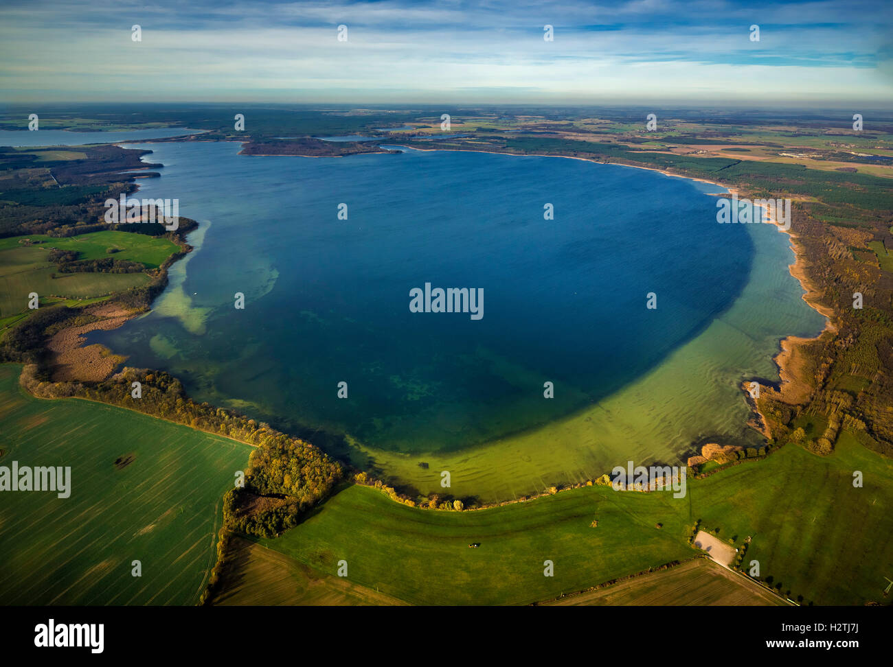 Foto aerea, Kölpinsee visto dal lago di Müritz, Klink, Müritz Seenplatte, Meclenburgo-Pomerania Occidentale, Germania, Europa vista aerea Foto Stock
