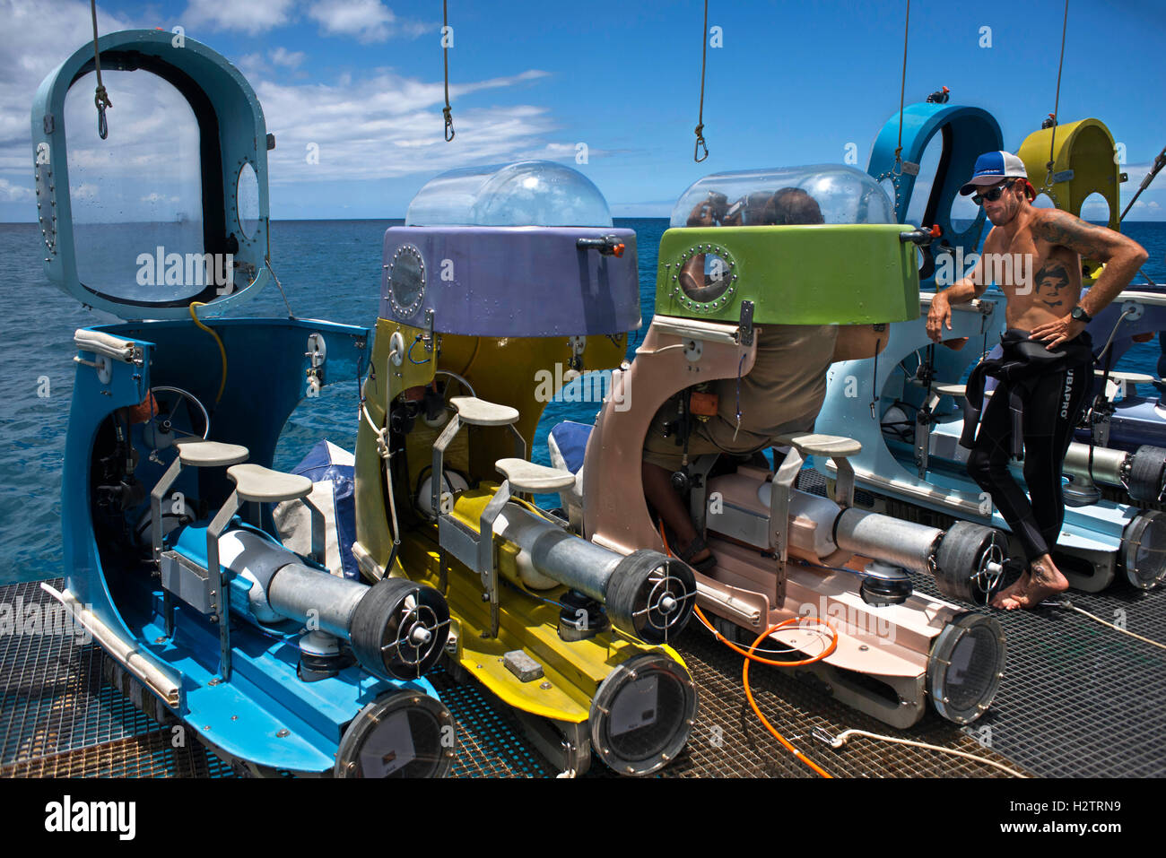 Sotto l'acqua subscooters al Safari Blu Platform Grand Bay Mauritius Foto Stock