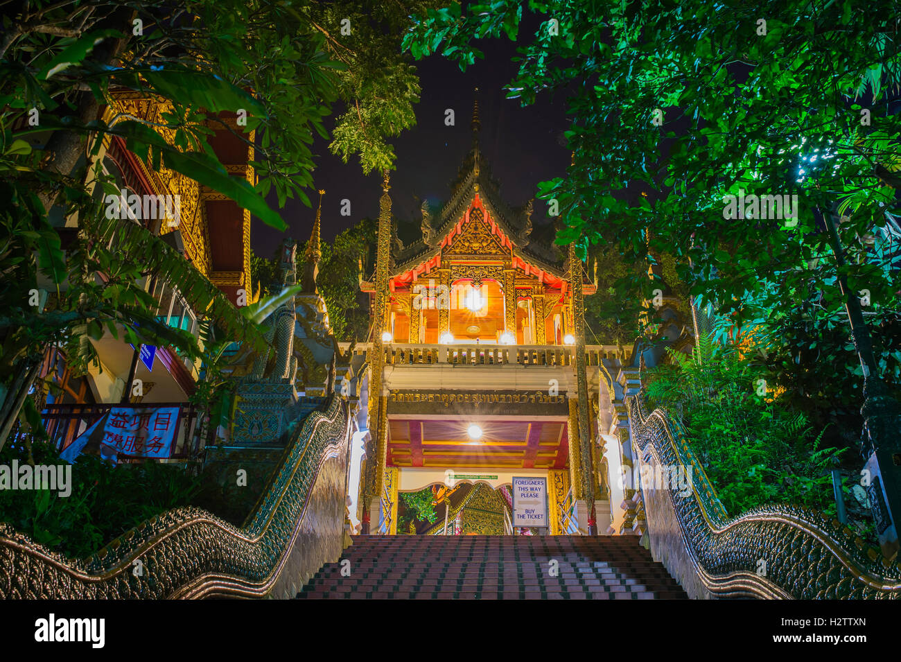 Dragon scale per il Wat Phra That Doi suthap tempio, Chiang Mai, Thailandia. Foto Stock
