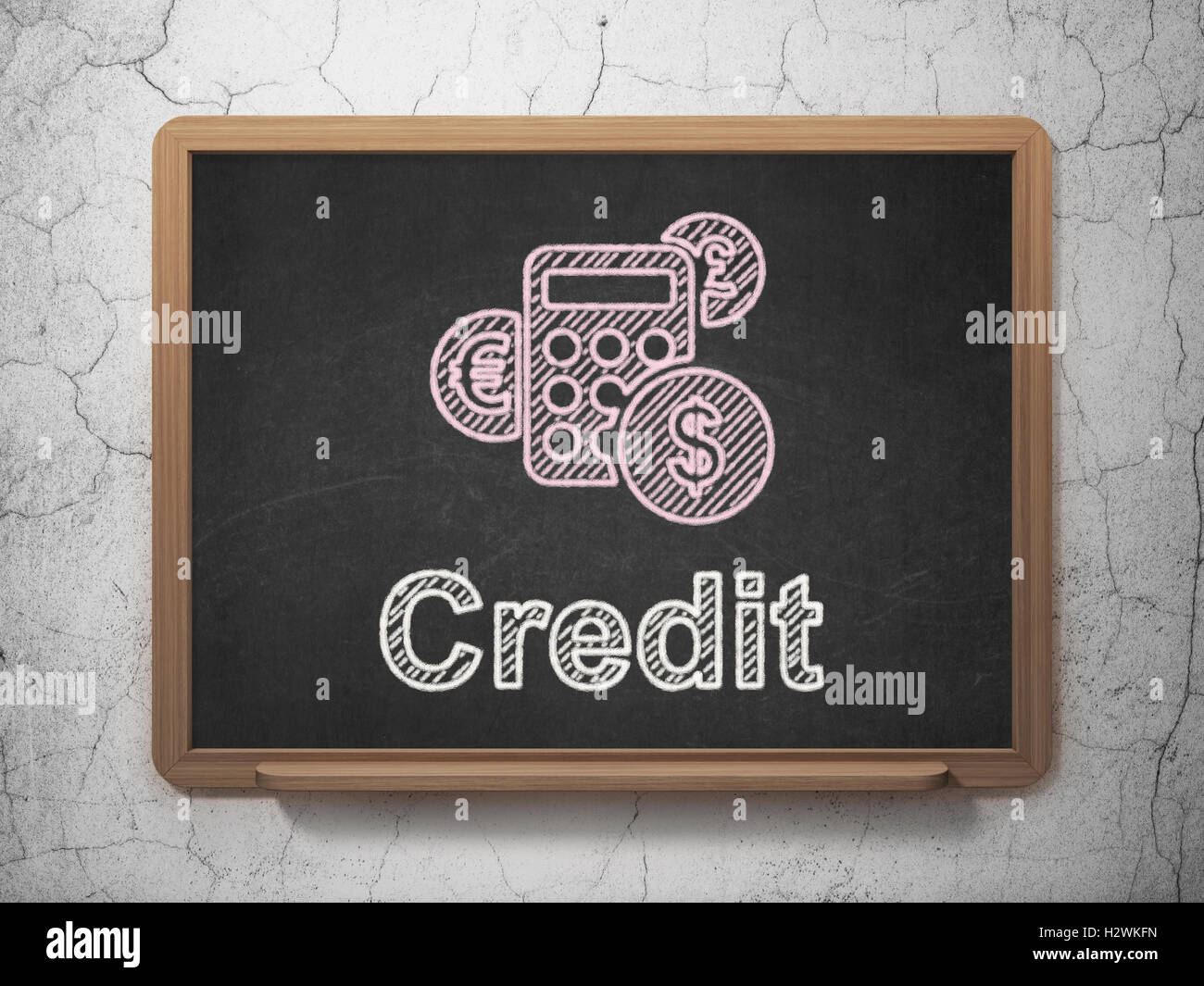 Il concetto di business: calcolatrice e credito su sfondo lavagna Foto Stock