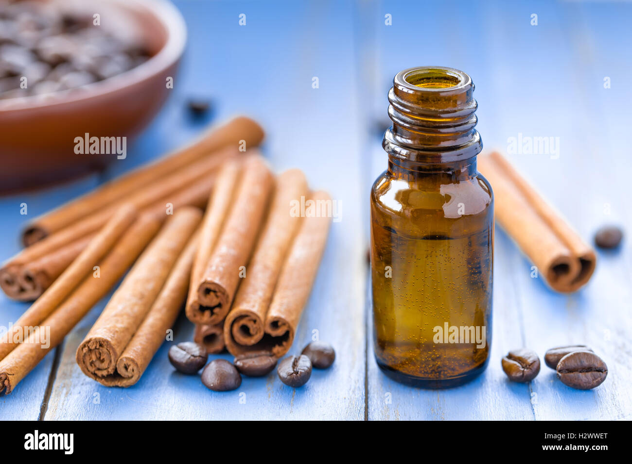 Olio di cannella Foto Stock