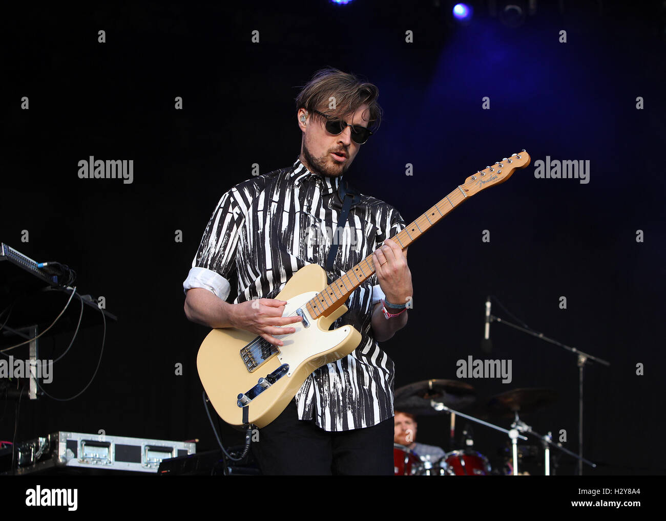 Dawn Penn e Jango Jango eseguire durante il giorno due di Camp Bestival 2016 a Lulworth Castle, Lulworth, Dorset, sabato 30 luglio 2016 (foto di Ian Bines/WENN) dotata di: jango jango dove: Dorset, Regno Unito quando: 30 Lug 2016 Foto Stock