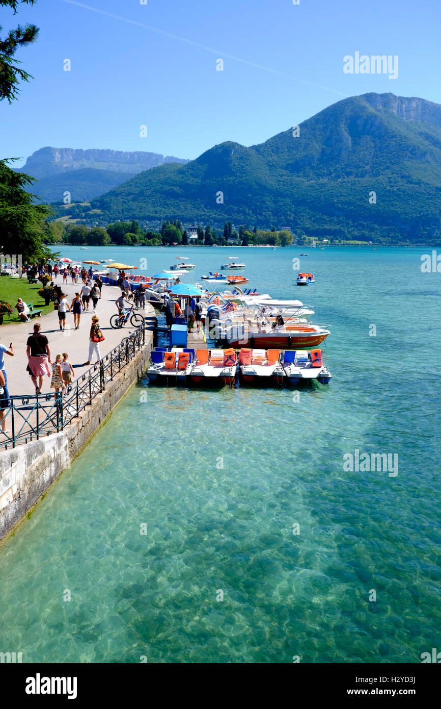 Il lago di Annecy Alta Savoia dipartimento, regione Rhone-Alpes, Francia Foto Stock