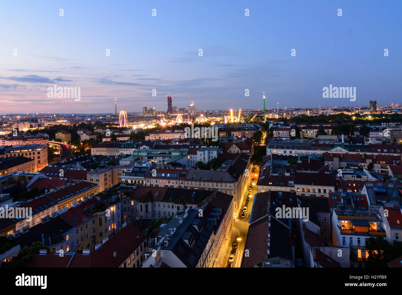 Wien, Vienna: terzo quartiere , Donauturm (Torre del Danubio), Donau City , Prater, 00., Wien, Austria Foto Stock