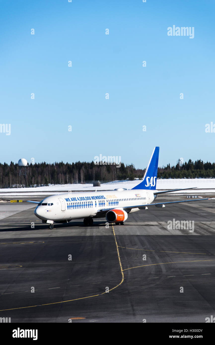 Compagnie aeree SAS di Airbus su runaway a Oslo Gardermoen aeroporto, Norvegia Foto Stock