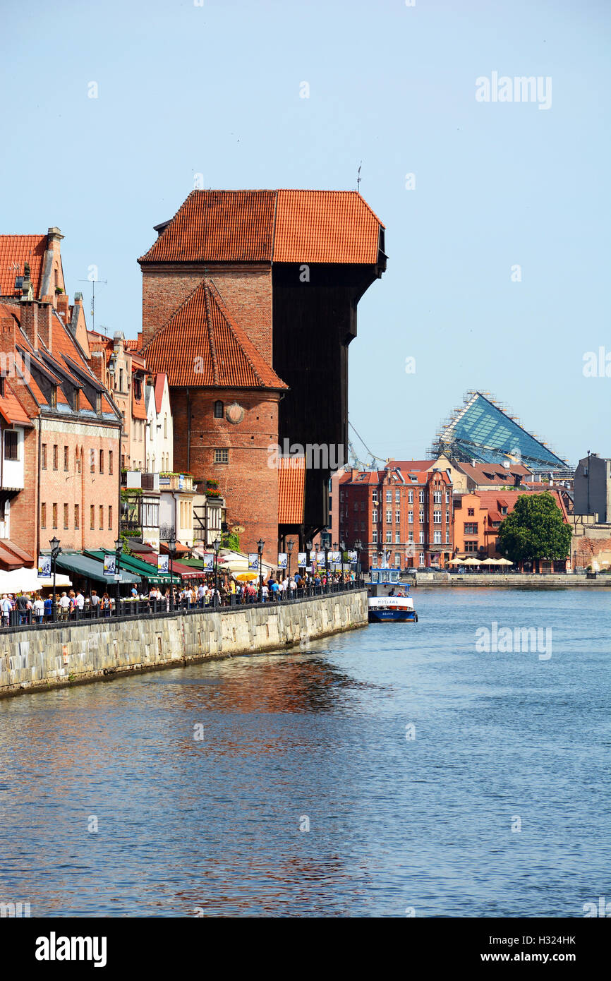 Vecchia banchina gru Motlava canal Danzica Polonia Foto Stock