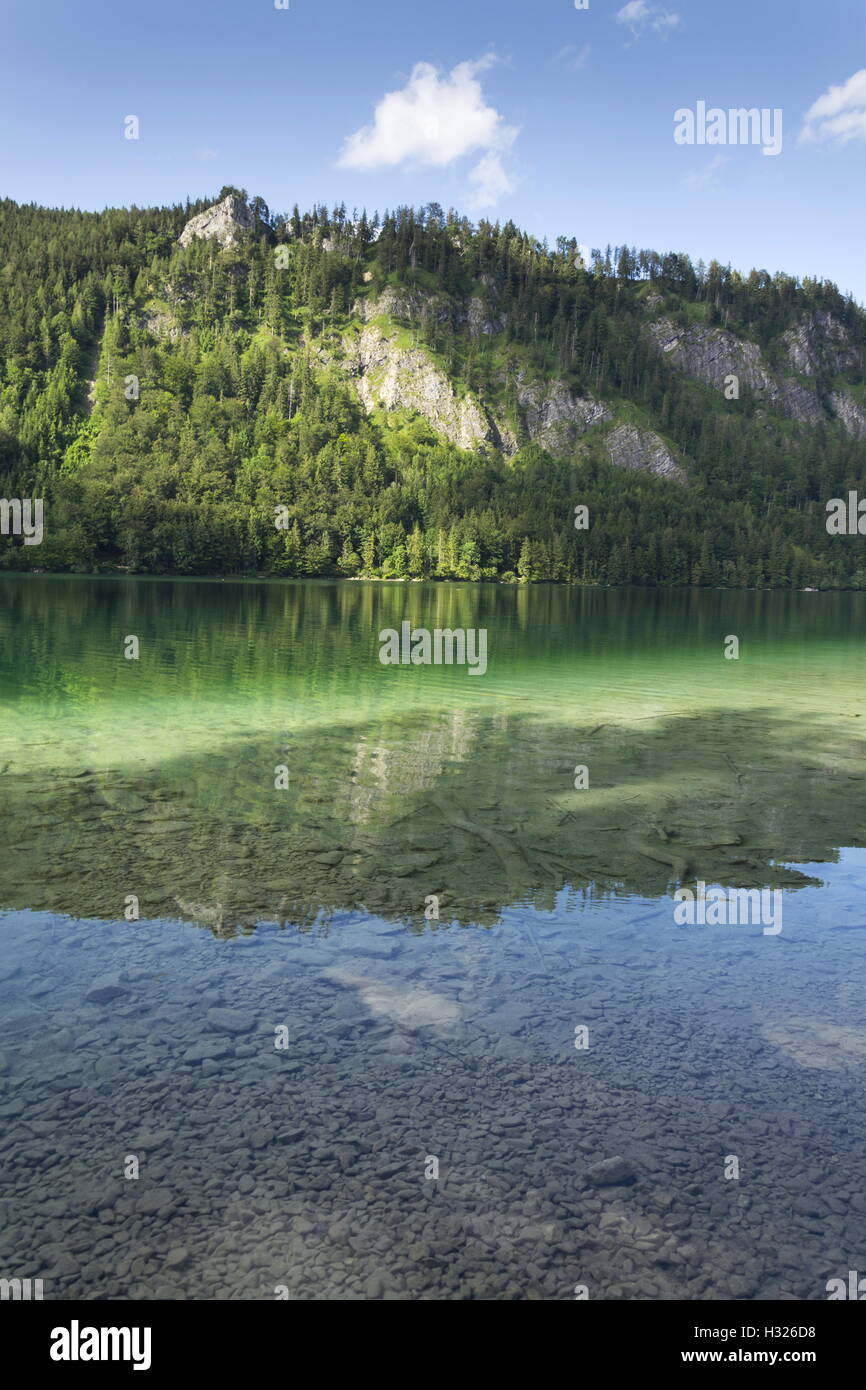 Lago di montagna Vorderer Langbathsee nel Salzkammergut, Austria superiore Foto Stock
