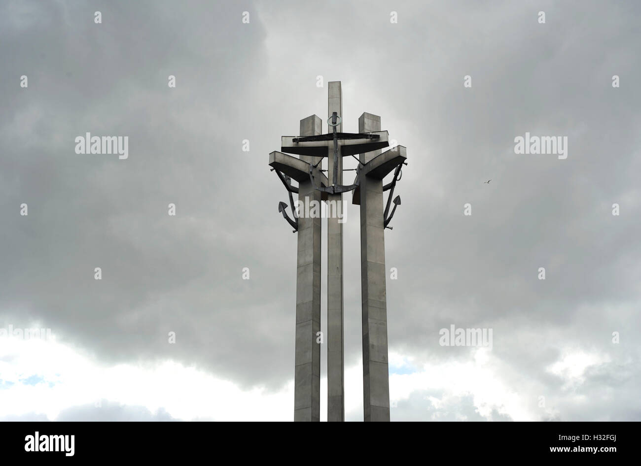 La Polonia. Gdansk. Monumento ai Caduti i lavoratori del cantiere di 1970. Commemora il 42 popoli uccisi durante le città costiere eventi in dicembre 1970. Foto Stock