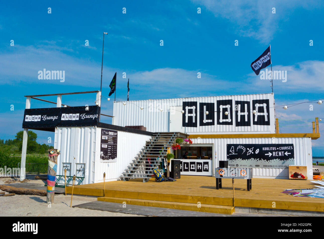 Aloha Surf, lounge, luogo di noleggio e scuola di surf, rand, spiaggia, Parnu, Estonia, paesi baltici, Europa Foto Stock
