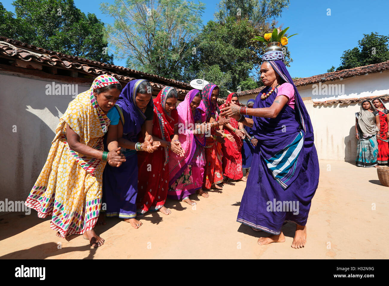 La Suva danza, BHARIA tribù, Kendaikhar village, CORBA dist, Tahsil kathgora, Chattisgarh, India Foto Stock