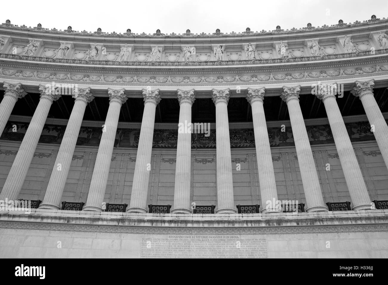 In bianco e nero di colonne romane Foto Stock