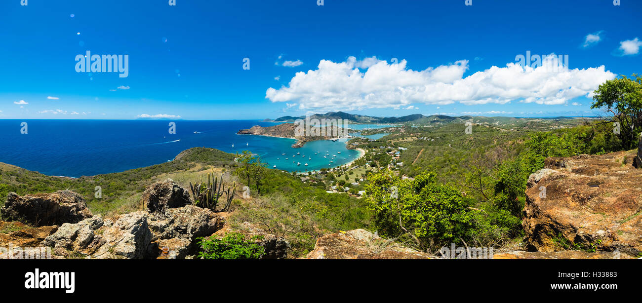 Vista da Shirley Heights a English Harbour e Baia Sopravento, Antigua, West Indies, Antigua Antigua e Barbuda Foto Stock