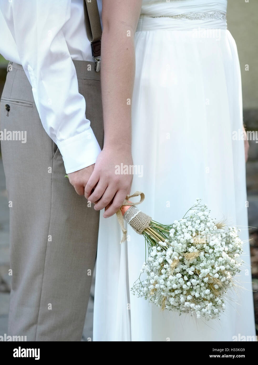 Sposa e lo sposo per celebrare nozze di amore e di felicità Foto Stock