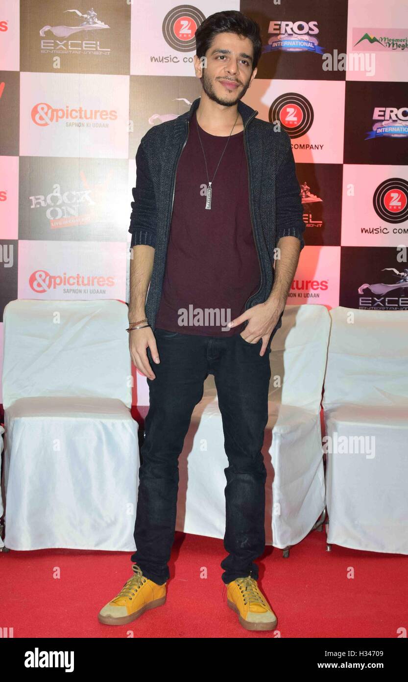 Attore di Bollywood Shashank Arora durante il lancio di musica del filmato Rock su 2, in Mumbai, India il 17 settembre 2016 Foto Stock