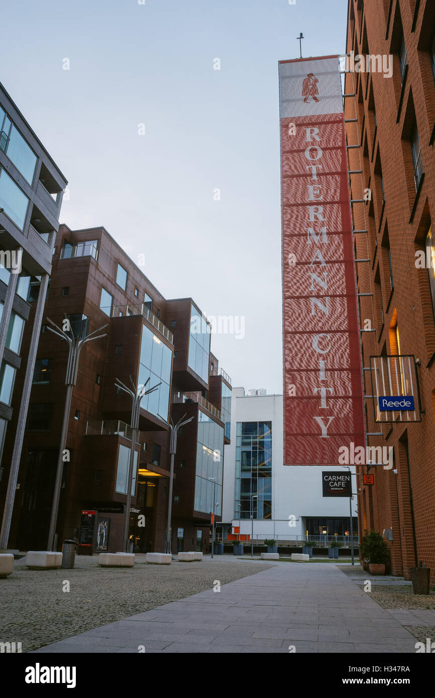 Lo storico quartiere Rotermann, uno dei più interessanti per trimestre nella città di Tallinn, Estonia. Foto Stock