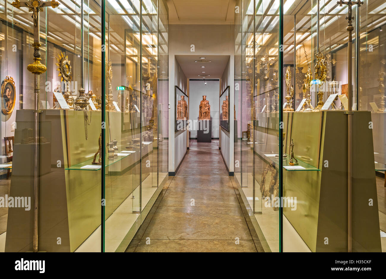 Italia Emilia Romagna Via Franchigena Fidenza - Museo della Cattedrale - Sfondo, Maestà Mariana di Benedetto Antelami Foto Stock