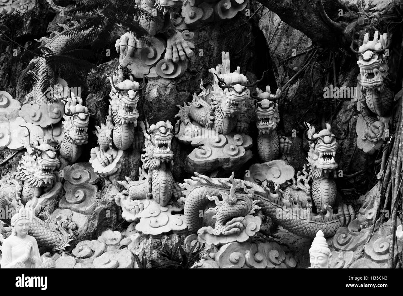 I dettagli di incisione a montagne di marmo vicino a Danang - Vietnam Foto Stock