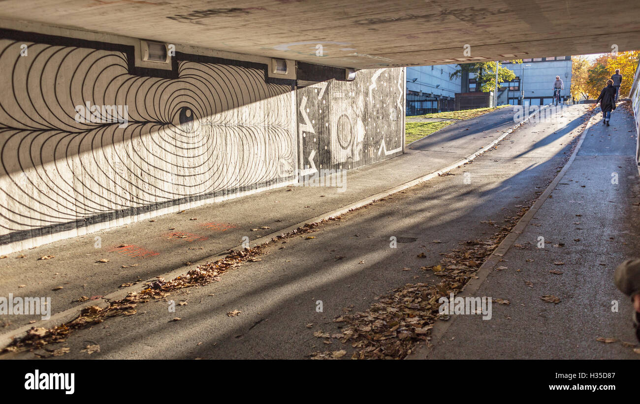 Assolato pomeriggio autunnale di Innsbruck Foto Stock