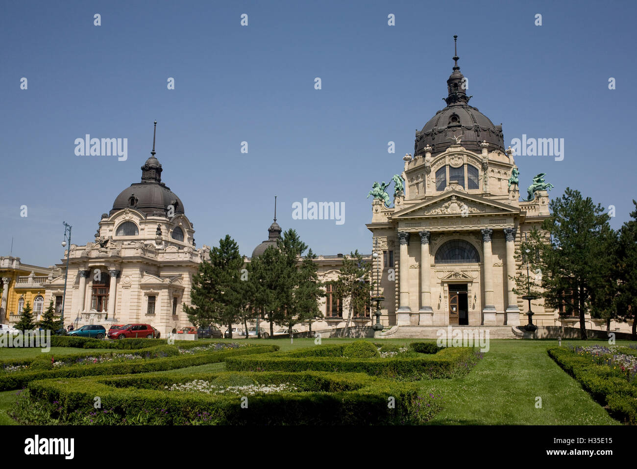 Bagni Szechenhyi con la sua cupola e cupola del nord, Budapest, Ungheria Foto Stock