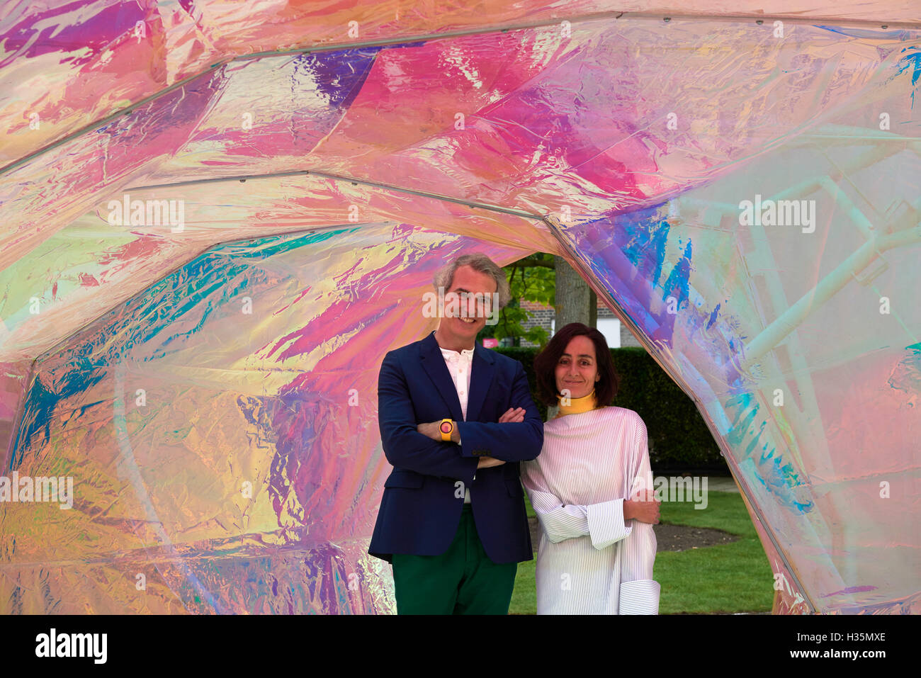 Il 2015 Padiglione a serpentina, in Kensington Gardens, Londra, Regno Unito, da SelgasCano. José Selgas e Lucia Cano nel Sud Ovest Foto Stock
