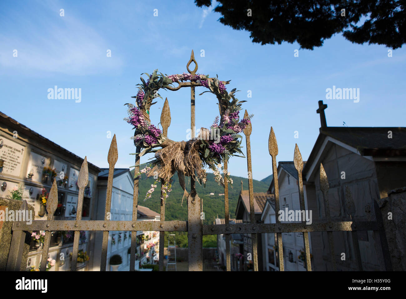 Italiano il cimitero di collina. Foto Stock