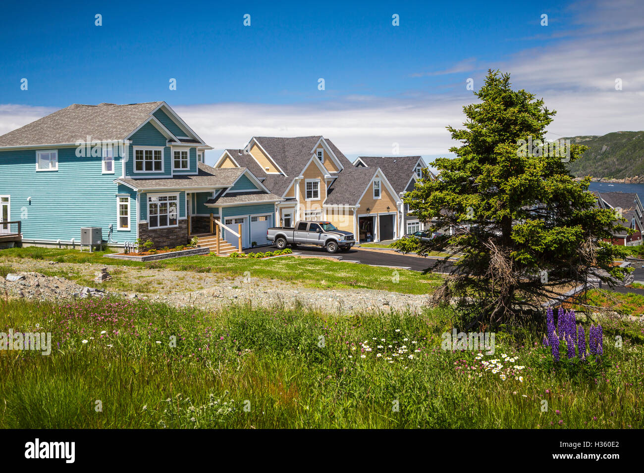 Un moderno sviluppo di alloggiamento in Portogallo Cove, Terranova e Labrador, Canada. Foto Stock